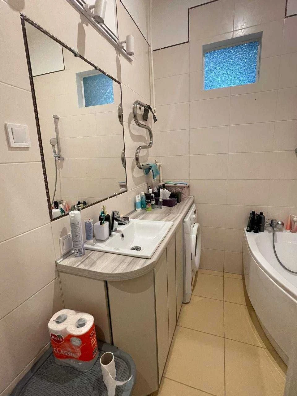 Apartment with major renovation in the Derzhprom Naukova area