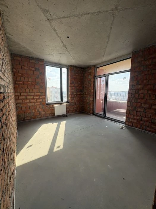 Nivki 3 min Beresteysky 67, San Francisco residential complex. 99 meters Villa