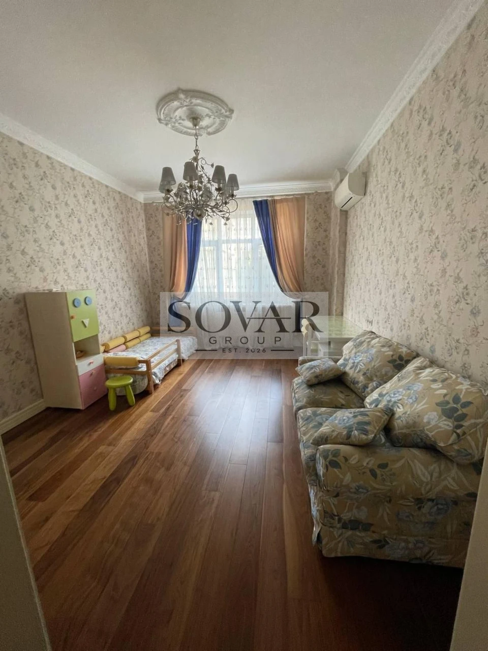 Продажа 4-комнатной квартиры на улице Антоновича, 103