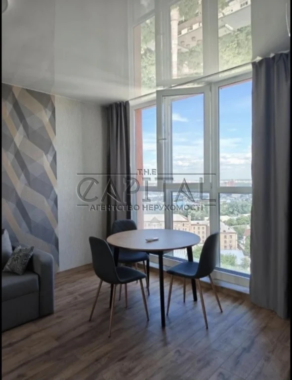 Sale of a 1-room apartment at 25 Zagorivska Street! Considering sale with