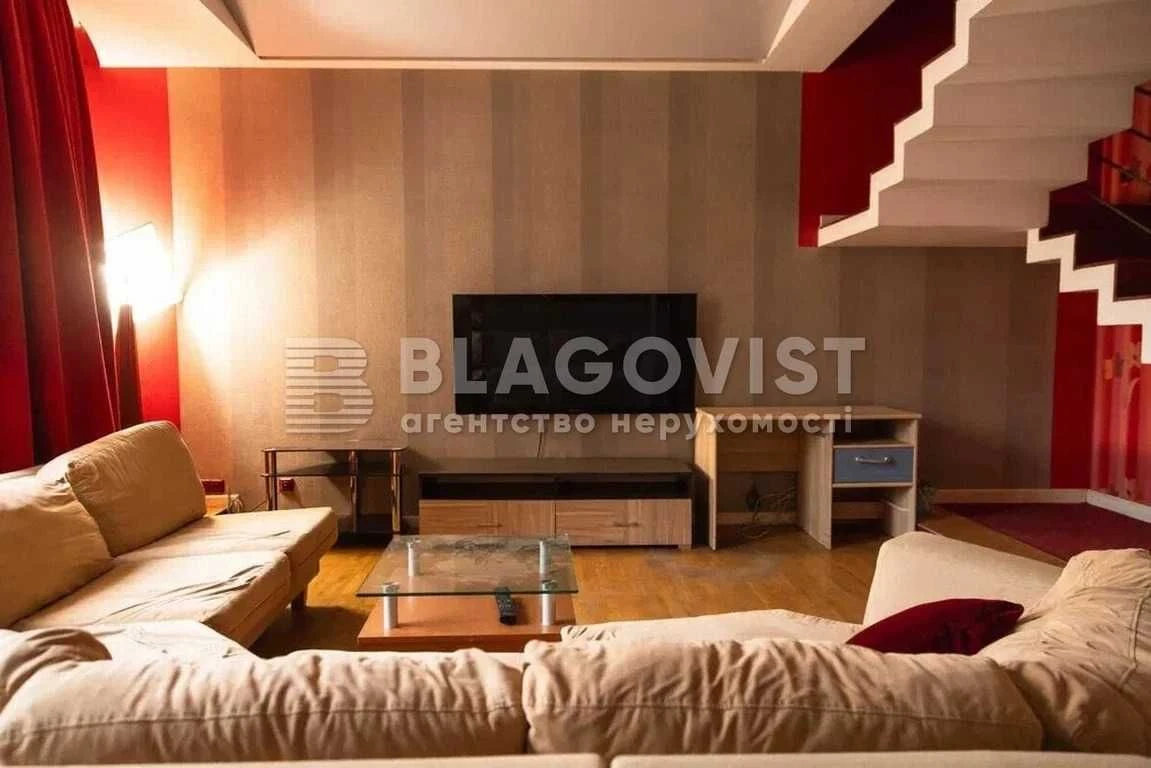 Sale of a 4-room apartment in Oasis residential complex, Volodymyr Avenue
