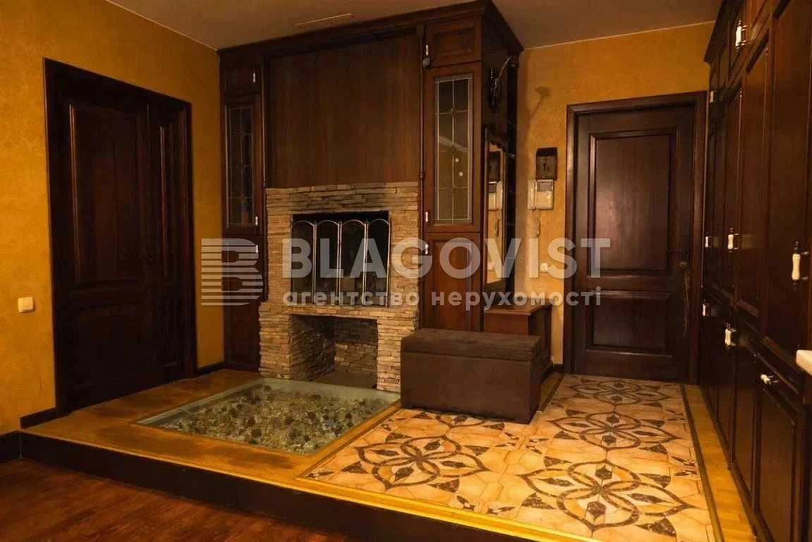 Sale of a 4-room apartment in Oasis residential complex, Volodymyr Avenue