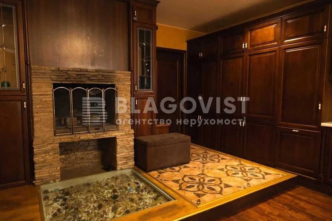 Sale of a 4-room apartment in Oasis residential complex, Volodymyr Avenue