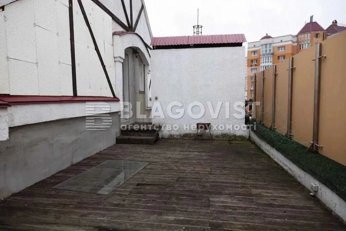 Sale of a 4-room apartment in Oasis residential complex, Volodymyr Avenue
