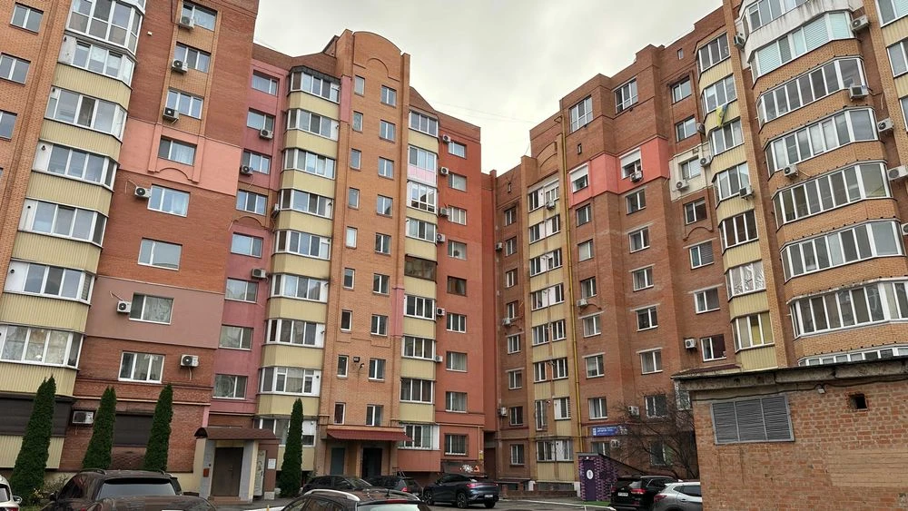 Продаж 2к в новобудові з ремонтом центр міста по вул.Соборно