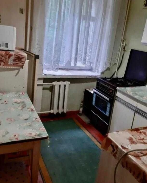 Продається 2-кімнатна квартира в районі Одеської