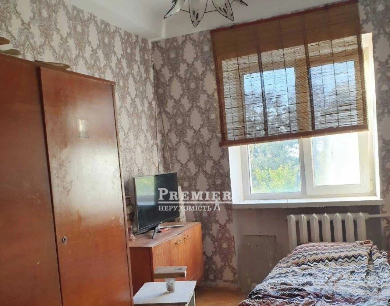 2-room apartment, ready for living. View of the canal.