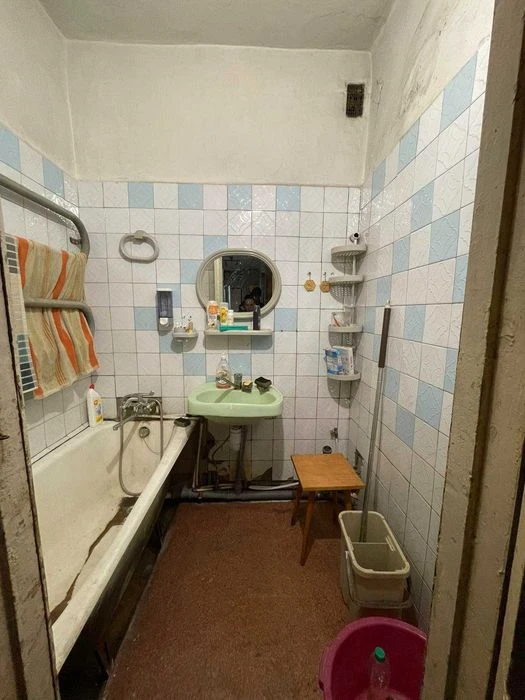2m 2 apartment metro Kholodnaya Gora Stalinka Poltavsky Shlyakh є