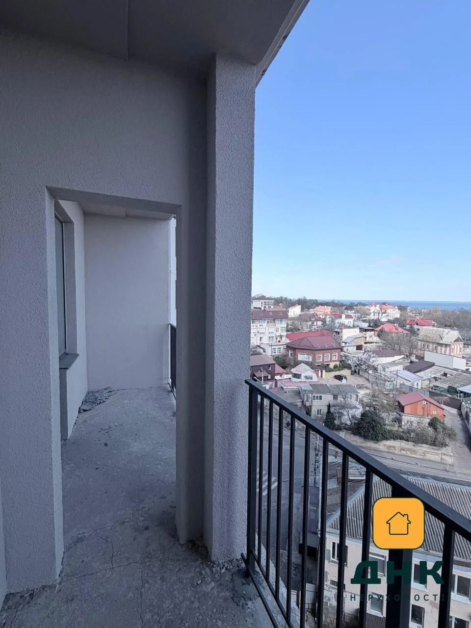 Golden Shore Promenade. One-bedroom apartment. Sea view