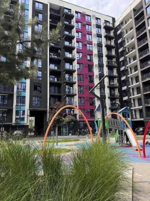 Продається 1-кімнатна квартира в ЖК "Family Plaza"