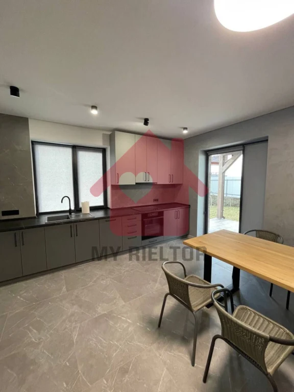 House for Sale in Chervenitsa