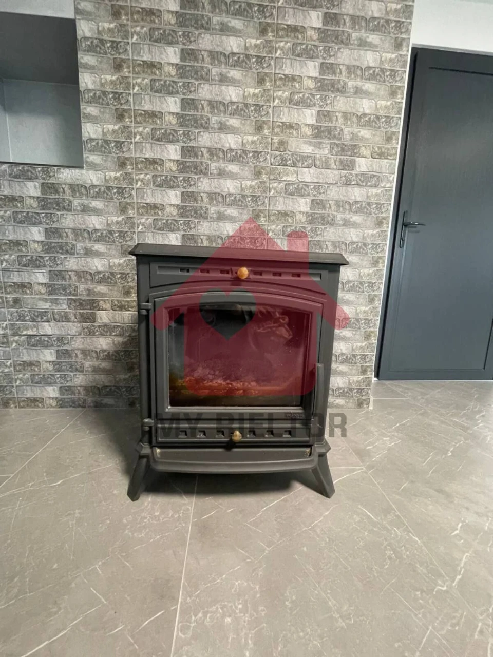 House for Sale in Chervenitsa
