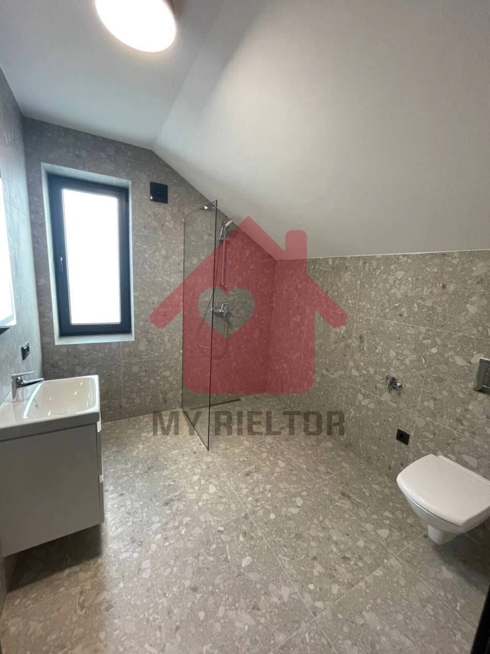 House for Sale in Chervenitsa