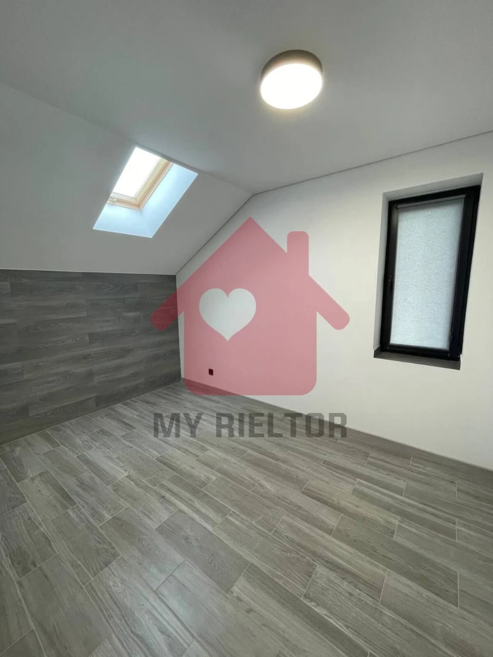 House for Sale in Chervenitsa