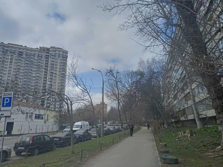 Sale of 3-room apartment 78 m², Evgeniya Konovaltsa street,