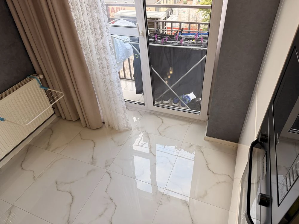 For Sale: Large 3-Bedroom Apartment in Favorit, Zhytomyr - 96 sq meters