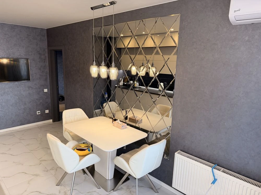 For Sale: Large 3-Bedroom Apartment in Favorit, Zhytomyr - 96 sq meters