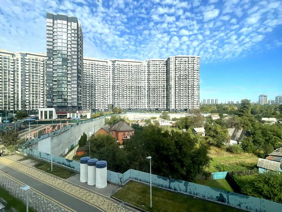 Квартира. Київ, Зарічна вулиця