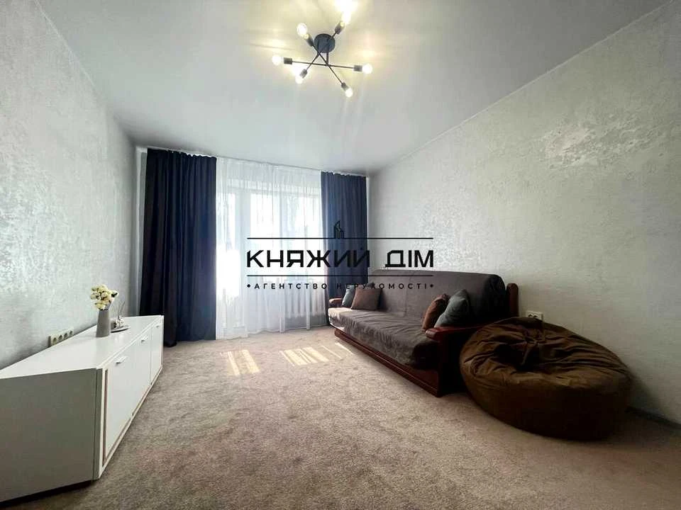 Apartment. Yaroslav Ivanyshkevych Street, Kyiv