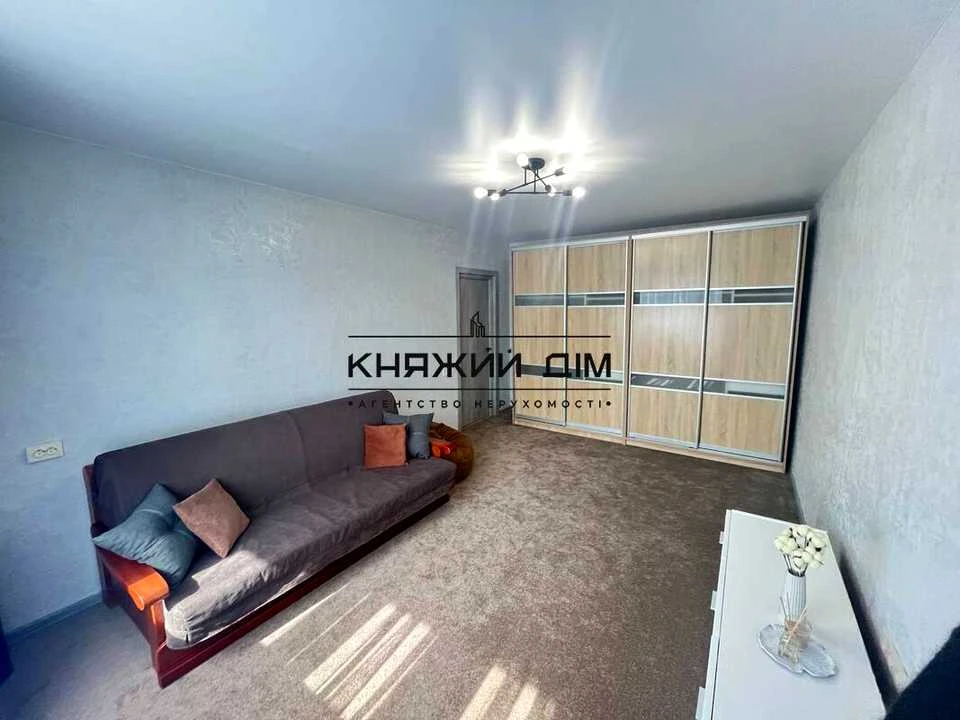 Apartment. Yaroslav Ivanyshkevych Street, Kyiv