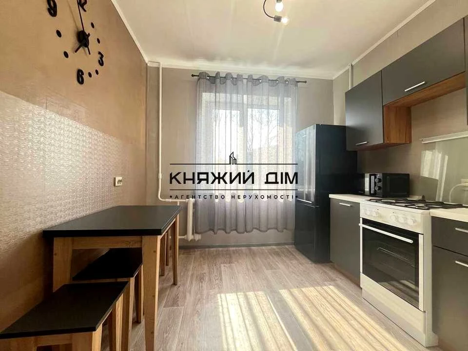 Apartment. Yaroslav Ivanyshkevych Street, Kyiv