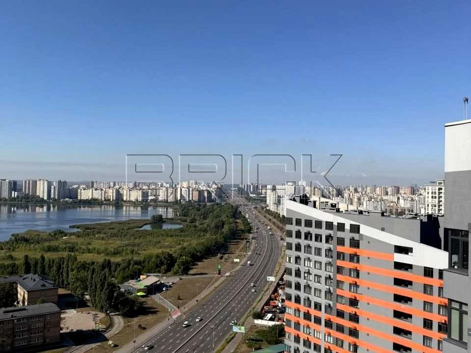 Квартира. Київ, Братів Чибінєєвих вул.