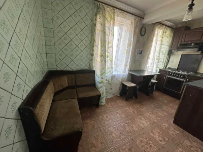 Продається 3-кімнатна квартира, проспект Гагаріна, Левада, Чугуєв