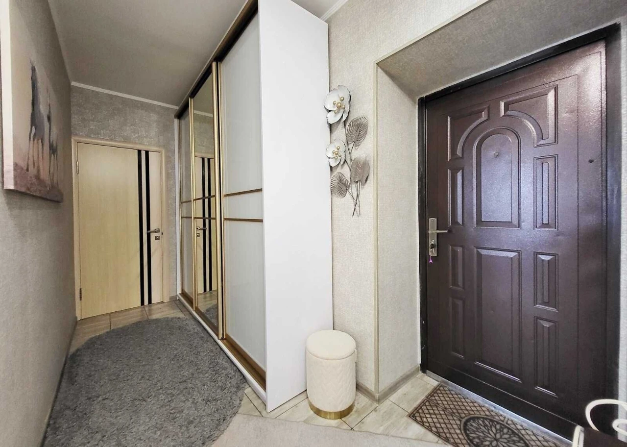 Продажа 2-комнатная квартира, новостройка, 2 этаж, Рем