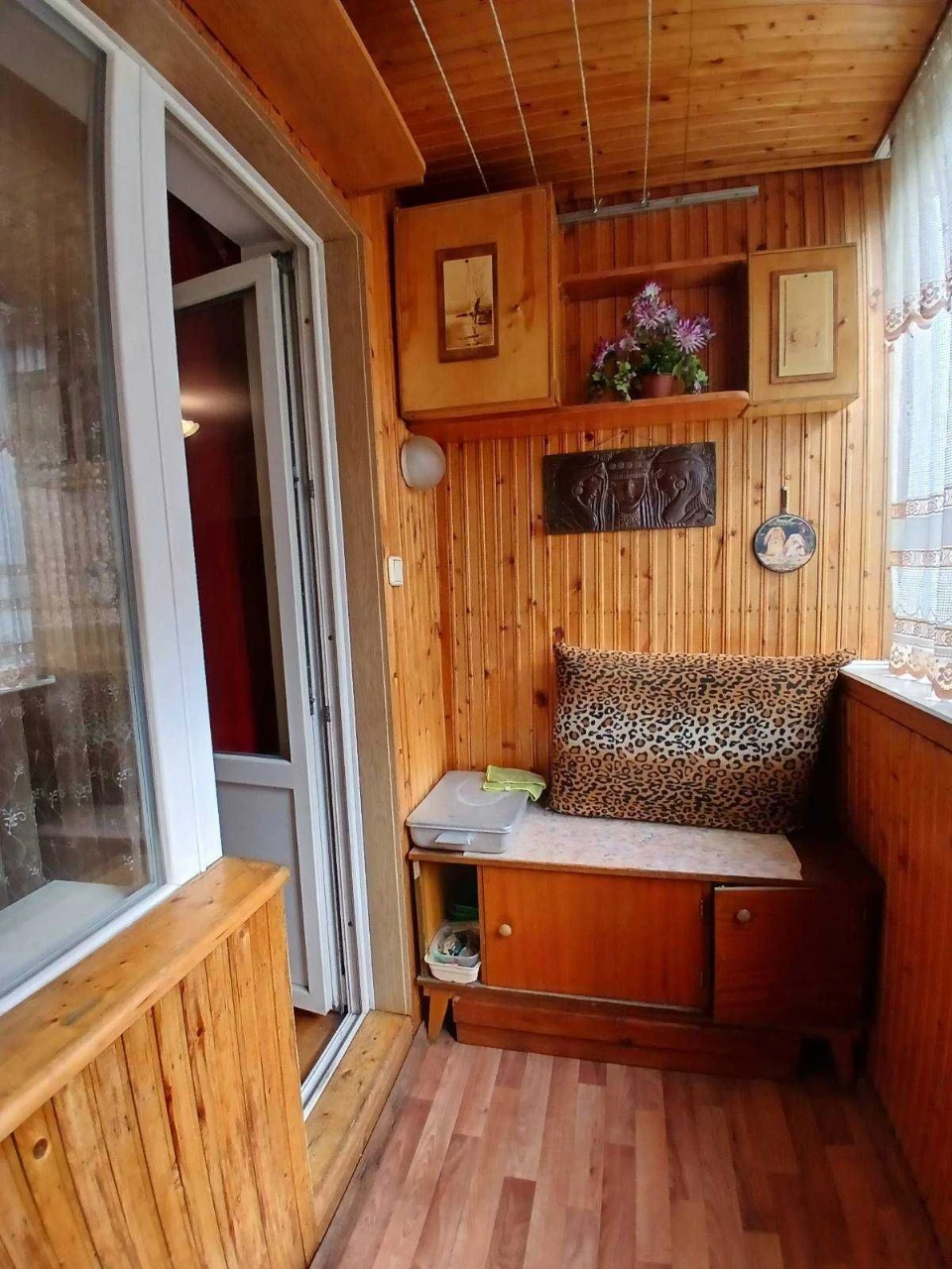 2 km apartment on the 2nd floor, good residential condition, quiet location