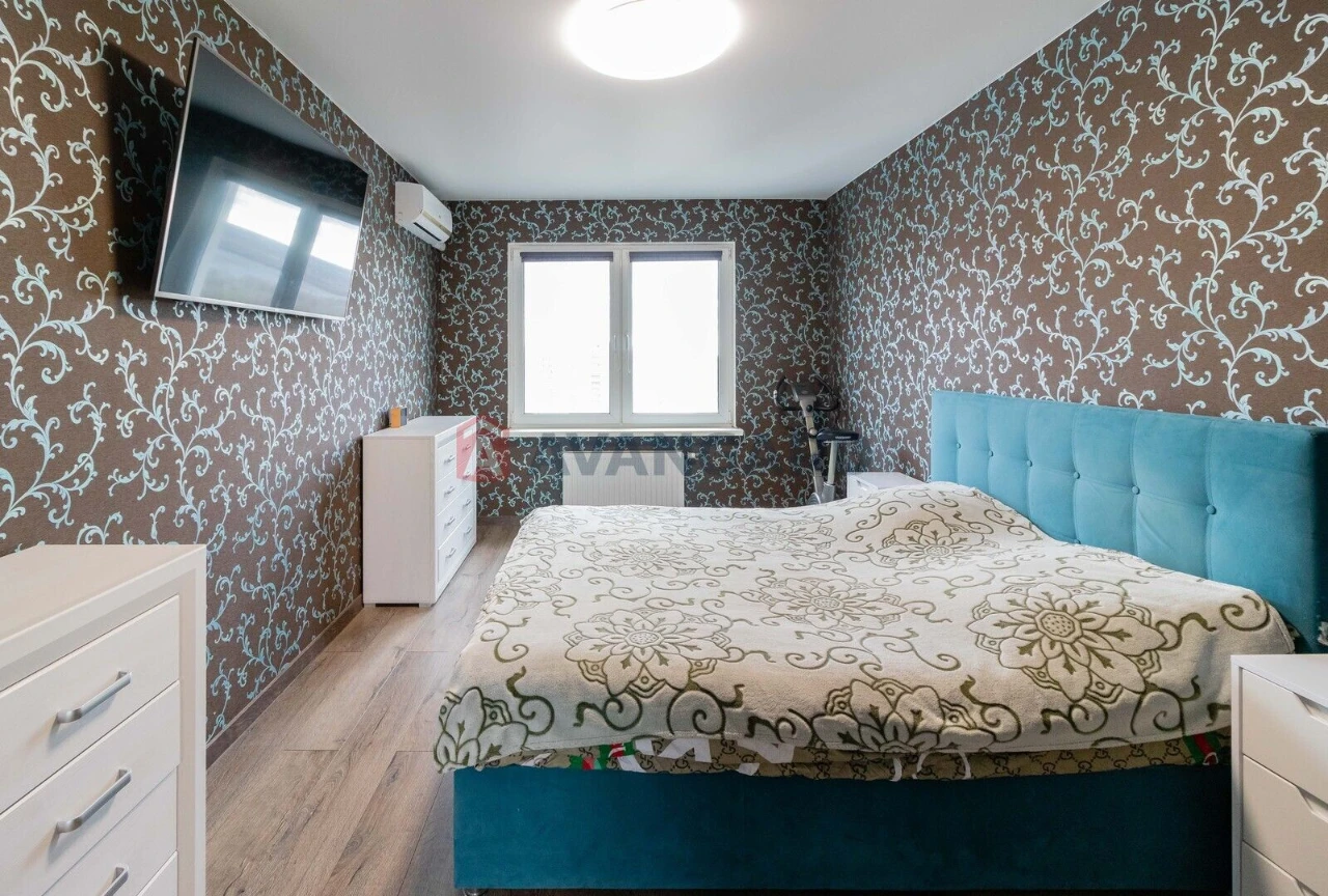 Продаж 3к. кв. з ремонтом, ЖК Патріотика (зданий будинок)