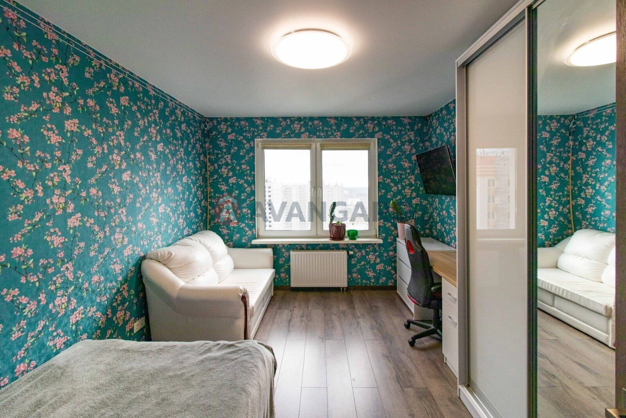 Продаж 3к. кв. з ремонтом, ЖК Патріотика (зданий будинок)