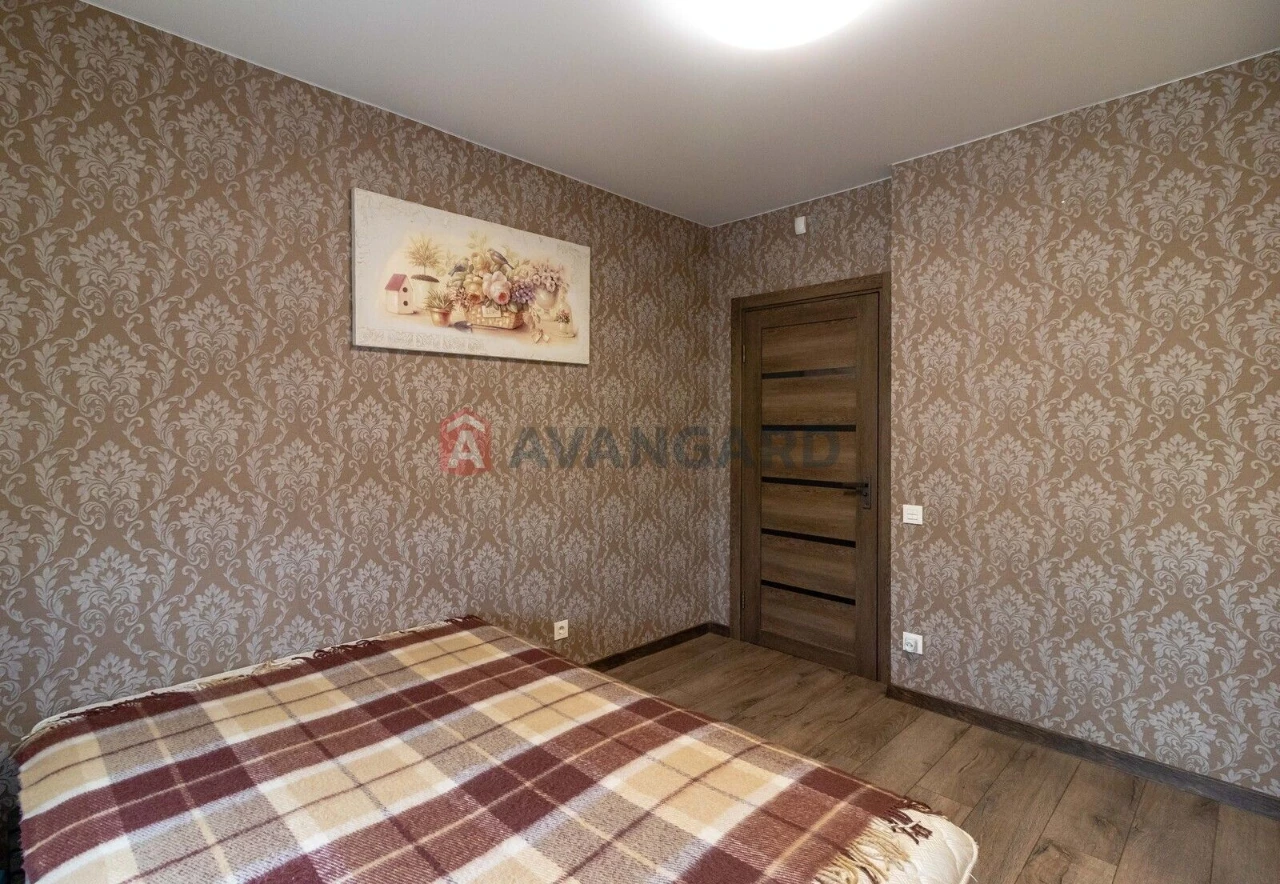Продаж 3к. кв. з ремонтом, ЖК Патріотика (зданий будинок)
