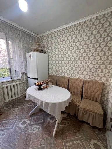 Продам 2х-кімнатну квартиру на Троещені. Від Власника без по