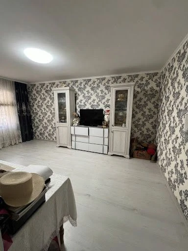 Продам 2х-кімнатну квартиру на Троещені. Від Власника без по