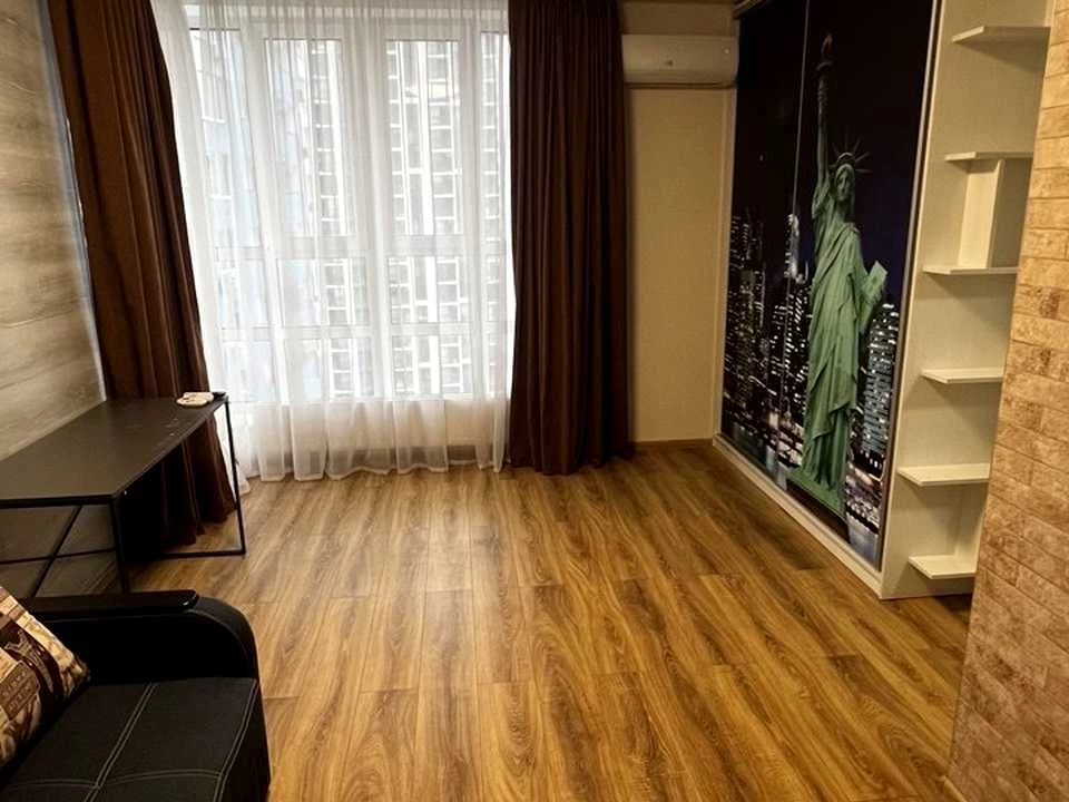 Apartment. Kharkivshe Street, Kyiv