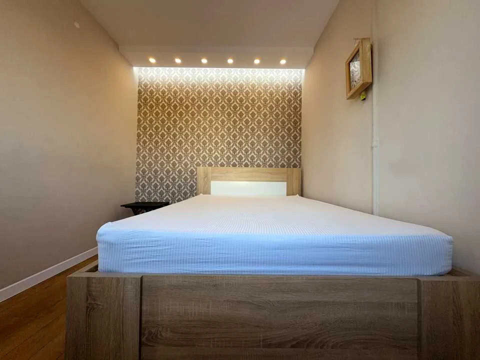Квартира. Київ, Остапа Вишні вул.