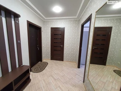 Довгострокова Оренда Квартири, Підстанція
