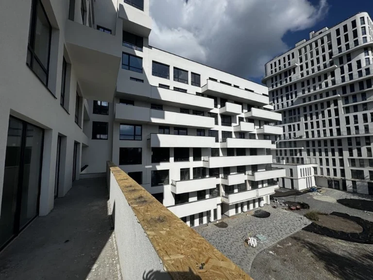 Sale of a 2-bedroom apartment in a new building at Five Address