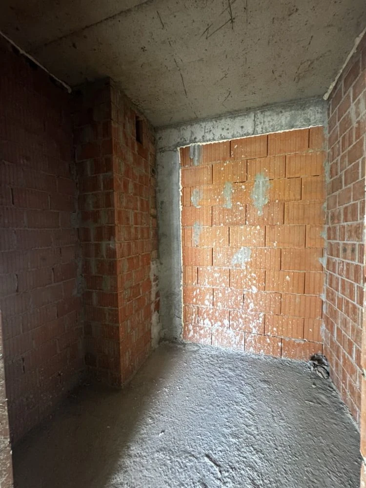 Sale of a 2-bedroom apartment in a new building at Five Address