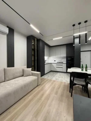Sale of a 2-room apartment with renovation and furniture on the street