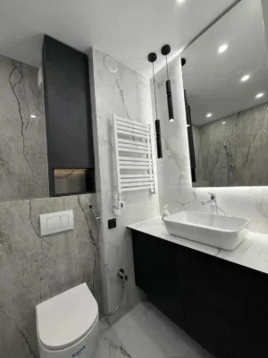 Sale of a 2-room apartment with renovation and furniture on the street