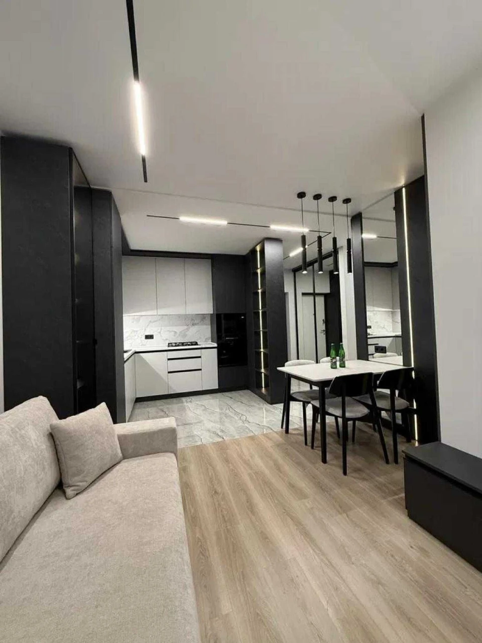 Sale of a 2-room apartment with renovation and furniture on the street