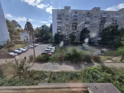 Продаж 1-кімнатної квартири у Дарницькому р-н. Юрія Литвинсь
