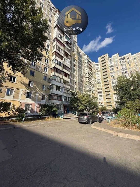 Selling 3-room apartment, Kyiv, Darnitsa, Revutsky Street, 44