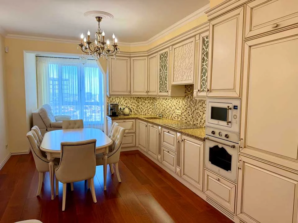 Apartment. Дніpro, Hoholya st.