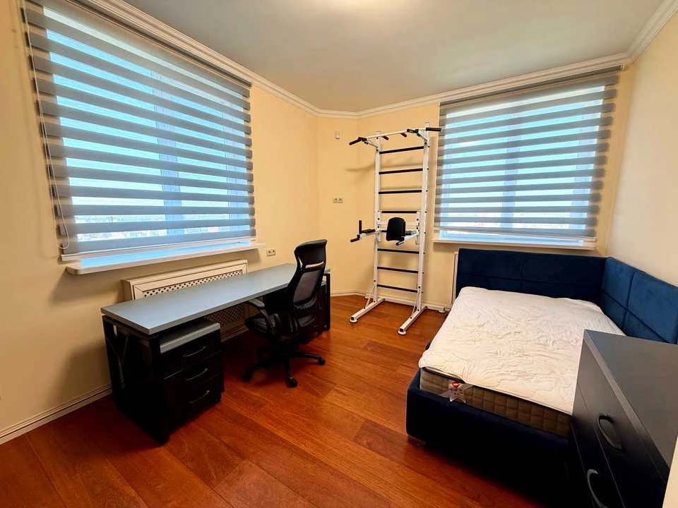 Apartment. Дніpro, Hoholya st.