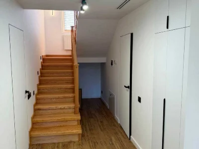 House. Rясне, Львів
