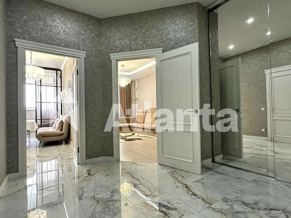 Apartment. Odesa, French Boulevard.