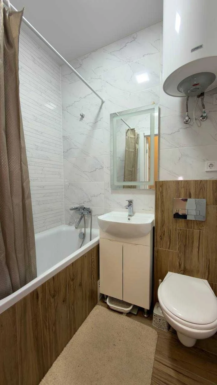 Продам 1-кімнатну квартиру в новобудові, ремонт, меблі, техніка