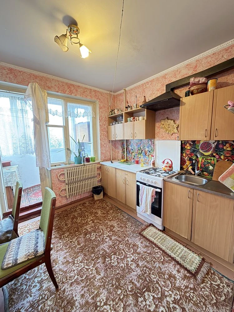 Продажа 1-комнатной квартиры, 2-й этаж, рядом с Парком
